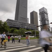 Peso may rise further as Powell signals Sept. cut.